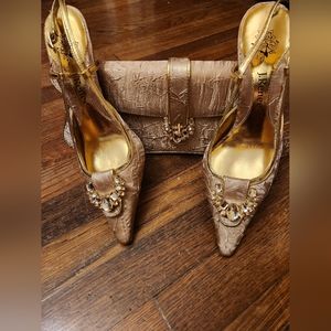 J.Renee' Gold Shoes 7 1/2 (clutch not included)
